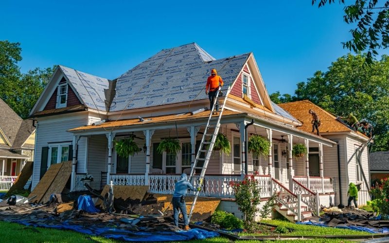 Sky Facility Service Team at Work